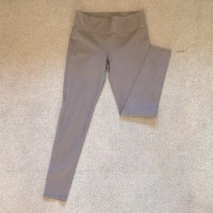 Like new!  Athleta Chaturanga Tight